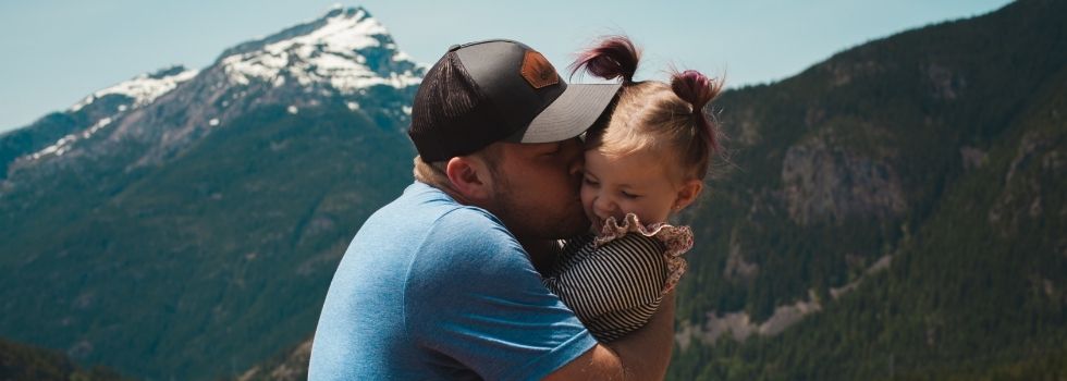 Todo lo que debes saber sobre la prestación por paternidad