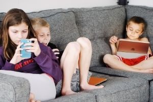 Videojuegos y seguridad: qué tener en cuenta como padres