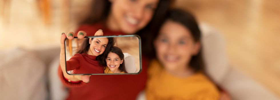 Sharenting: qué es y cómo proteger a nuestros hijos