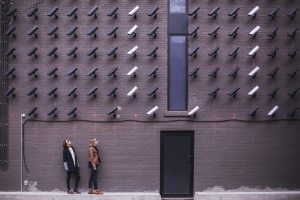 ¿Pueden poner en mi comunidad cámaras de videovigilancia?