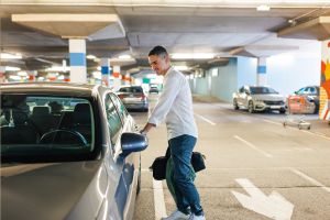 ¿Se pueden aparcar varios vehículos en una misma plaza de garaje? Teaser