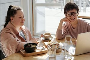 La figura del asistente para las personas con discapacidad
