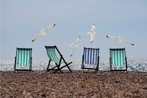 https://www.arag.es/blog/derechos-de-los-ciudadanos/normas-para-disfrutar-de-la-playa-este-verano/