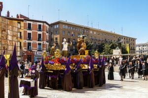 Bild: Semana Santa: seguridad en procesiones y alquiler de balcones