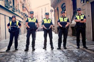 Bild: ¿Qué puede hacer o no la policía si te para por la calle?