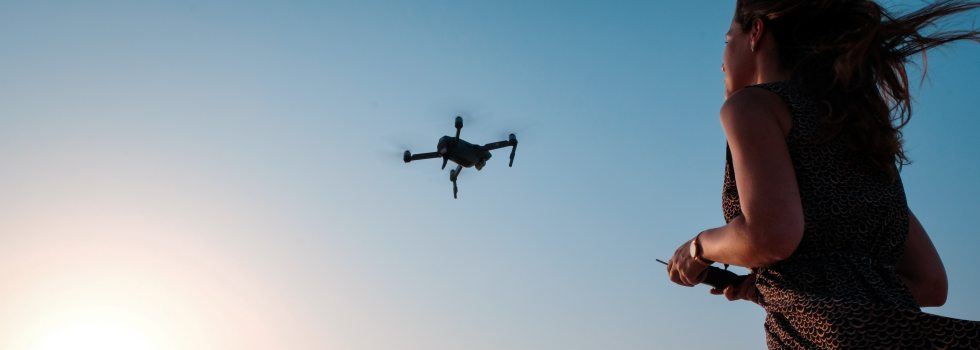 Normativa para drones: consejos de utilización y transporte en avión