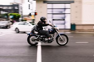 ¿Cuál es la edad mínima para poder sacarte el carné de moto?