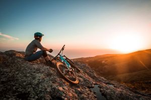 Viajar en bici: consejos y rutas recomendadas