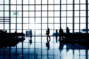 Cómo viajar con equipaje especial