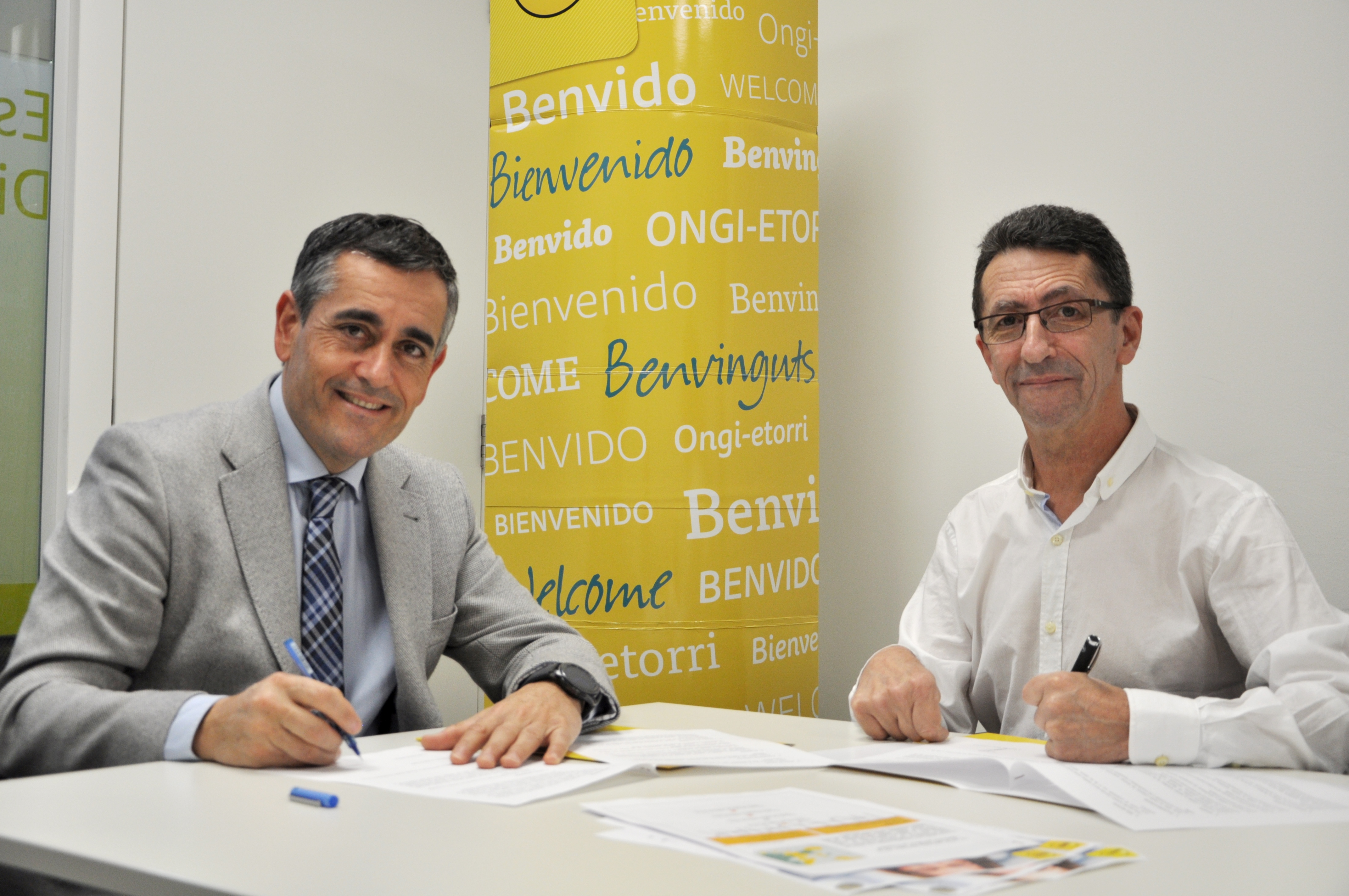 ARAG y APENB firman un convenio de colaboración para potenciar la Defensa Jurídica